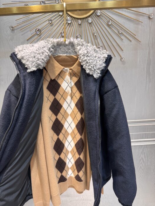 미우미우 플리스 다운 재킷 레플리카 미러급 SA급 S급 고퀄리티 하이엔드 최상급 의류 [여성] 9