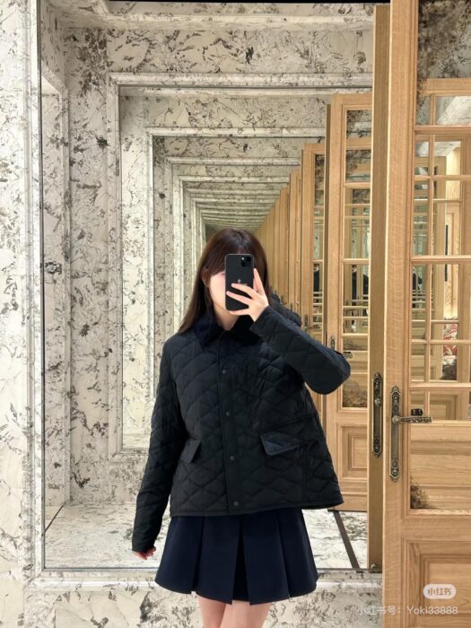 몽클레어 Citno 태피터 쇼트 다운 자켓 레플리카 미러급 SA급 S급 고퀄리티 하이엔드 최상급 의류 [여성] 2