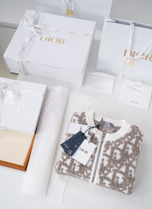 디올 FW25 가디건 레플리카 미러급 SA급 S급 고퀄리티 하이엔드 최상급 의류 [남성여성공용] 7