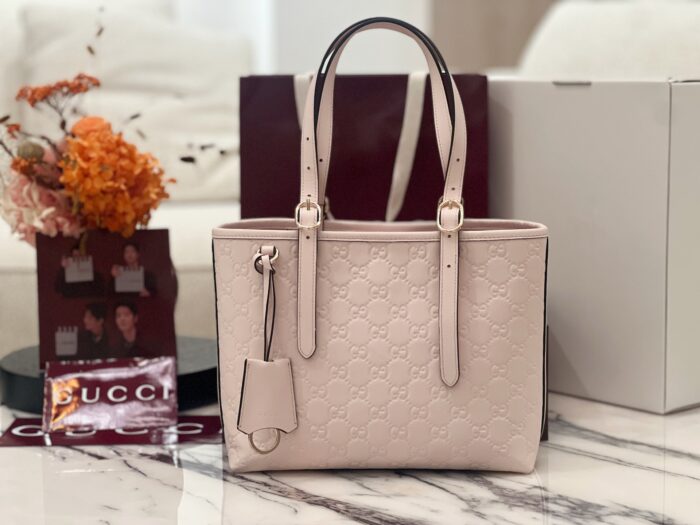 구찌 GG 엠블럼 미디엄 토트백 연핑크 847456 레플리카 미러급 SA급 S급 고퀄리티 최상급 하이엔드 가방 [여성]