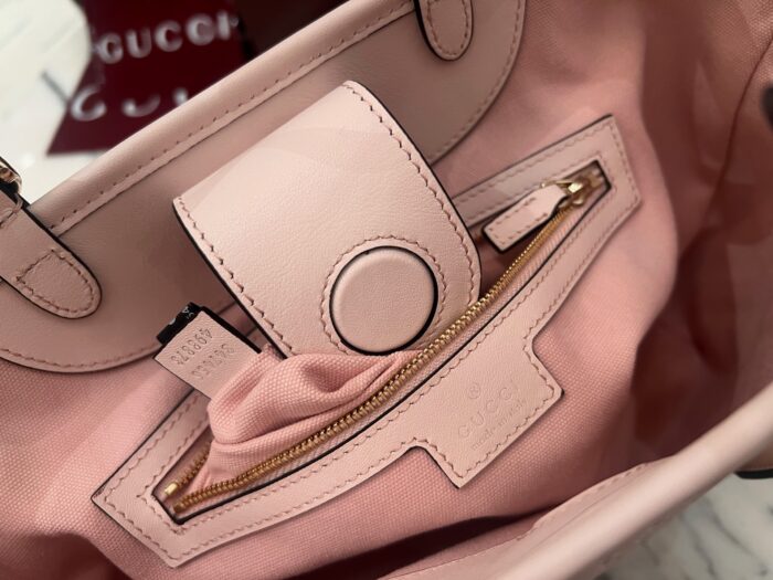 구찌 GG 엠블럼 미디엄 토트백 연핑크 847456 레플리카 미러급 SA급 S급 고퀄리티 최상급 하이엔드 가방 [여성] 3