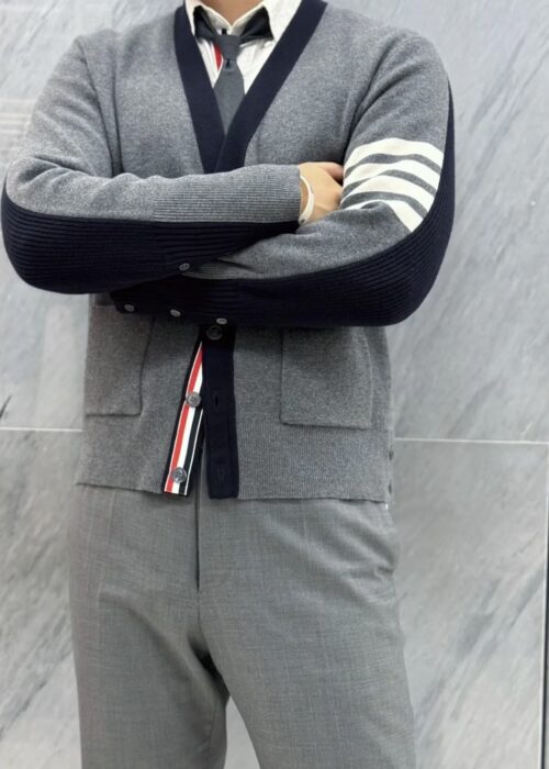 톰브라운 울 니트 가디건 레플리카 미러급 SA급 S급 고퀄리티 하이엔드 최상급 의류 [남성여성공용] 3