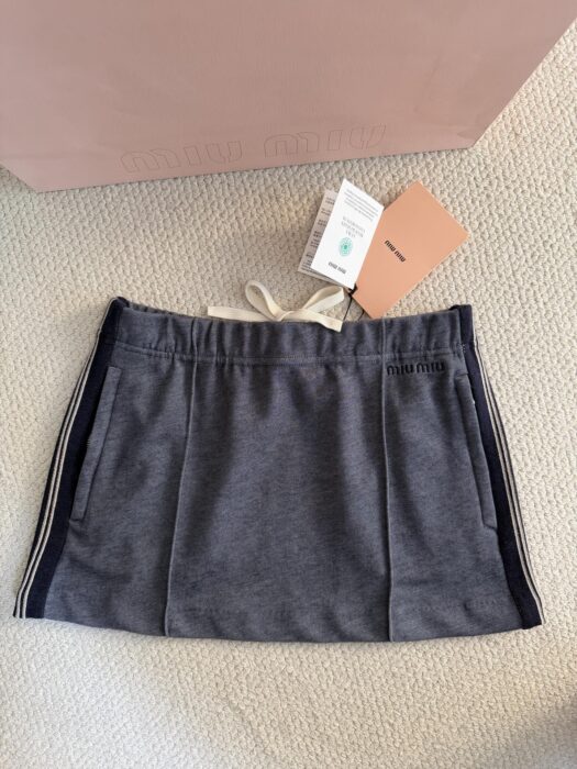 미우미우 스커트 레플리카 미러급 SA급 S급 고퀄리티 하이엔드 최상급 의류 [여성] 10