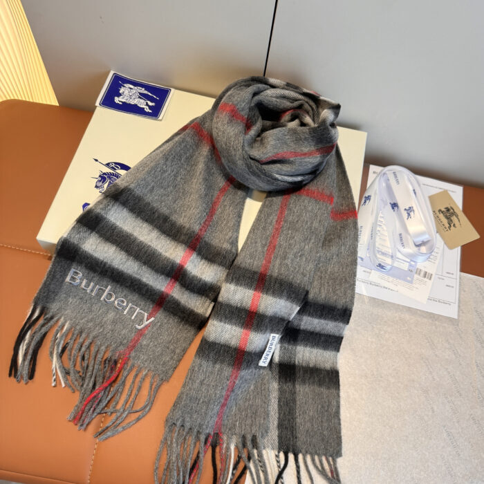 버버리 클래식 체크 캐시미어 스카프 그레이 레플리카 미러급 SA급 S급 고퀄리티 최상급 하이엔드 머플러 목도리 [남성여성공용] 7
