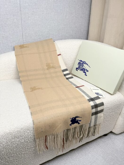버버리 승마 자수 양면 체크 스카프 베이지 레플리카 미러급 SA급 S급 고퀄리티 최상급 하이엔드 머플러 목도리 [남성여성공용] 9