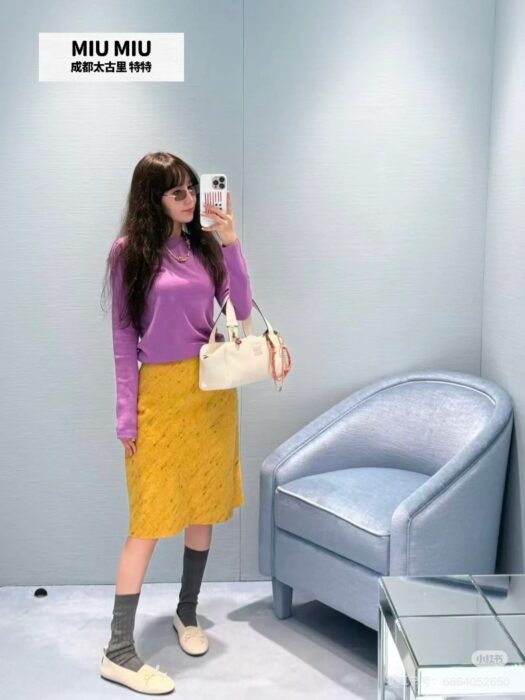 미우미우 캐시미어 실크 크루넥 스웨터 레플리카 미러급 SA급 S급 고퀄리티 하이엔드 최상급 의류 [여성] 17