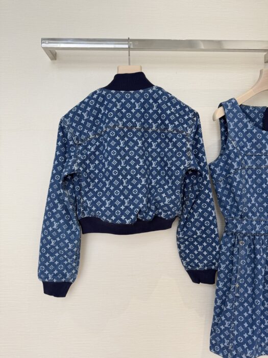 루이비통 크롭드 모노그램 데님 보머 자켓 레플리카 미러급 SA급 S급 고퀄리티 하이엔드 최상급 의류 [여성] 9