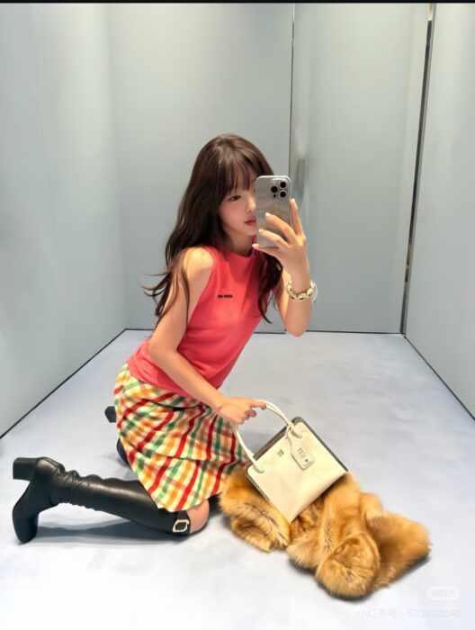 미우미우 캐시미어와 실크 크루넥 니트 탑(2color) 레플리카 미러급 SA급 S급 고퀄리티 하이엔드 최상급 의류 [여성] 24