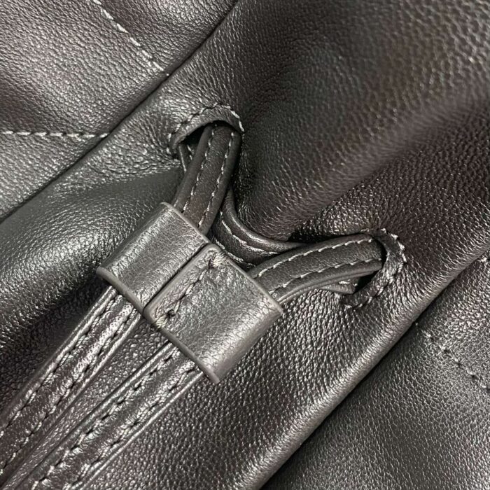 생로랑 램스킨 소재의 JAMIE 스몰 쇼퍼백 숄더백 833948 다크 그레이 레플리카 미러급 SA급 S급 고퀄리티 최상급 하이엔드 가방 [여성] 9