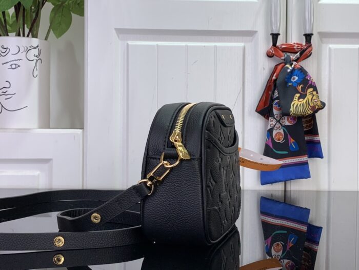 루이비통 타이니 카메라 백 M26509 블랙 레플리카 미러급 SA급 S급 고퀄리티 최상급 하이엔드 크로스백 가방 [여성] 4