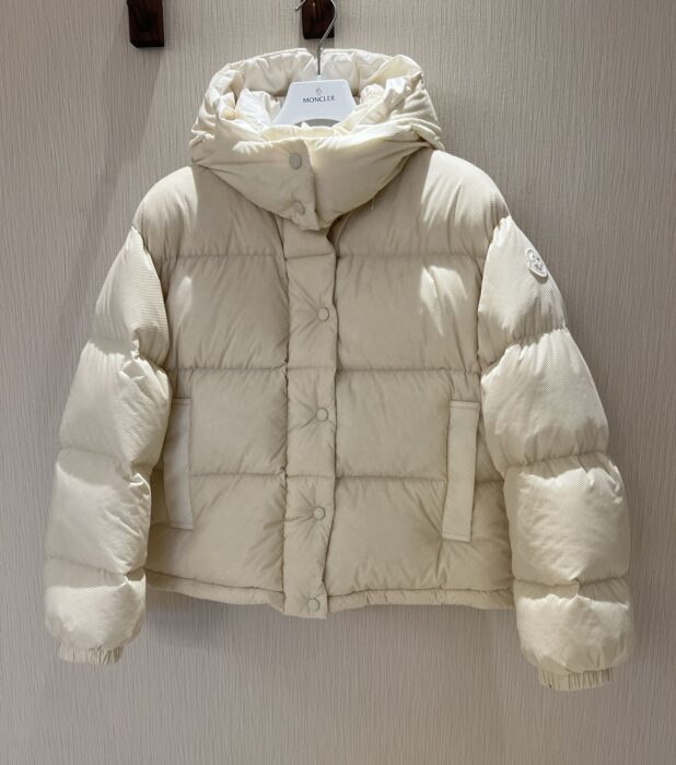 몽클레어 후드 다운 자켓(2color) 레플리카 미러급 SA급 S급 고퀄리티 하이엔드 최상급 의류 [여성] 15