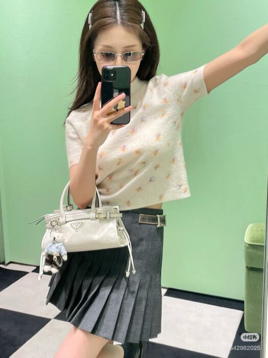 프라다 플로럴 프린트 울 크루넥 스웨터 레플리카 미러급 SA급 S급 고퀄리티 하이엔드 최상급 의류 [여성] 3