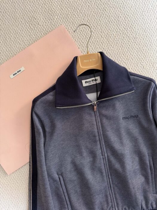 미우미우 저지 지퍼 스웨트셔츠 레플리카 미러급 SA급 S급 고퀄리티 하이엔드 최상급 의류 [여성] 9