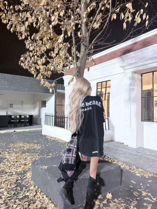 크롬하츠 단추 라운드넥 프린트 긴팔티 블랙 레플리카 미러급 SA급 S급 고퀄리티 하이엔드 최상급 의류 [남성여성공용] 2