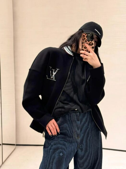 루이비통 멀티 컬러 LV 지퍼 니트 가디건 자켓 블랙 레플리카 미러급 SA급 S급 고퀄리티 하이엔드 최상급 의류 [남성여성공용] 2