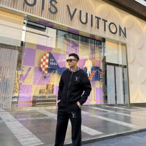 루이비통 멀티 컬러 LV 지퍼 니트 가디건 자켓 블랙 레플리카 미러급 SA급 S급 고퀄리티 하이엔드 최상급 의류 [남성여성공용]