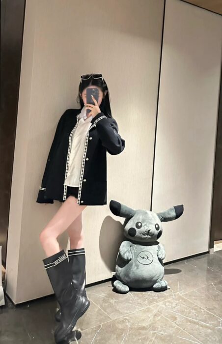 루이비통 흰색 줄 플라워 자카드 가디건 블랙 레플리카 미러급 SA급 S급 고퀄리티 하이엔드 최상급 의류 [남성여성공용] 2