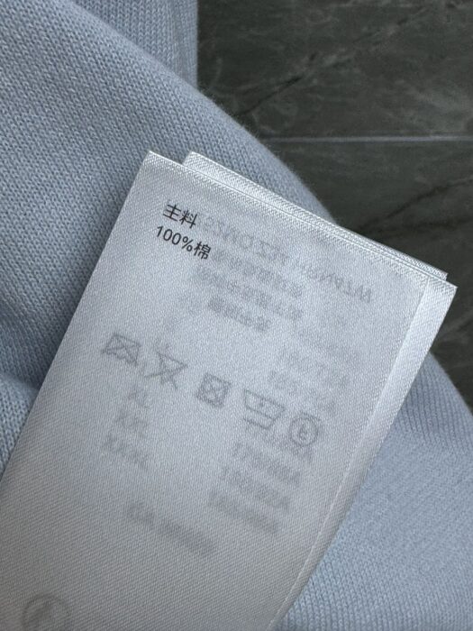 루이비통 쇼트 슬리브드 시그니처 크루넥 레플리카 미러급 SA급 S급 고퀄리티 하이엔드 최상급 의류 [남성여성공용] 9