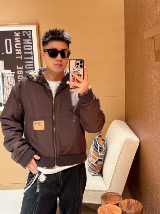 루이비통 양면 플리스 블루종 레플리카 미러급 SA급 S급 고퀄리티 하이엔드 최상급 의류 [남성여성공용]