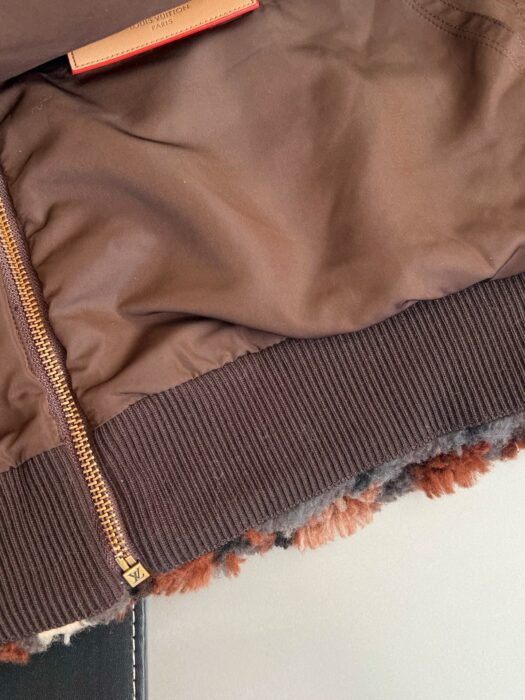 루이비통 양면 플리스 블루종 레플리카 미러급 SA급 S급 고퀄리티 하이엔드 최상급 의류 [남성여성공용] 8