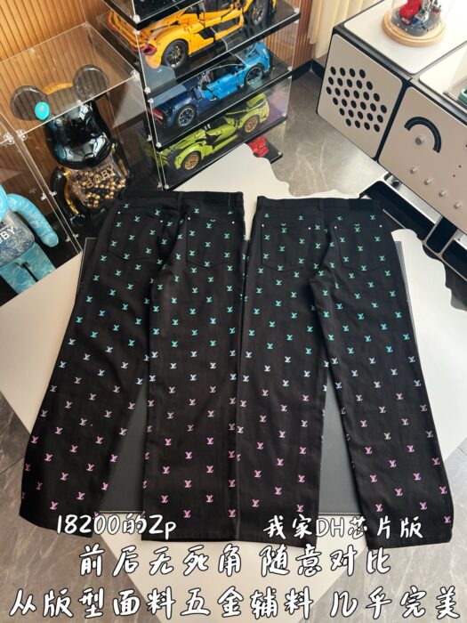 루이비통 그라데이션 올 오버 LV 자수 청바지 블랙 레플리카 미러급 SA급 S급 고퀄리티 하이엔드 최상급 의류 [남성여성공용] 3