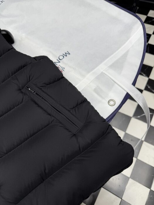 몽클레어 Tibb 다운 베스트 레플리카 미러급 SA급 S급 고퀄리티 하이엔드 최상급 의류 [남성여성공용] 17