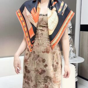 에르메스 24 스퀘어 스카프 블랙 레플리카 미러급 SA급 S급 고퀄리티 최상급 하이엔드 머플러 목도리 [여성]