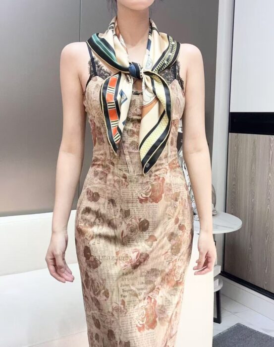 에르메스 24 스퀘어 스카프 베이지 레플리카 미러급 SA급 S급 고퀄리티 최상급 하이엔드 머플러 목도리 [여성]