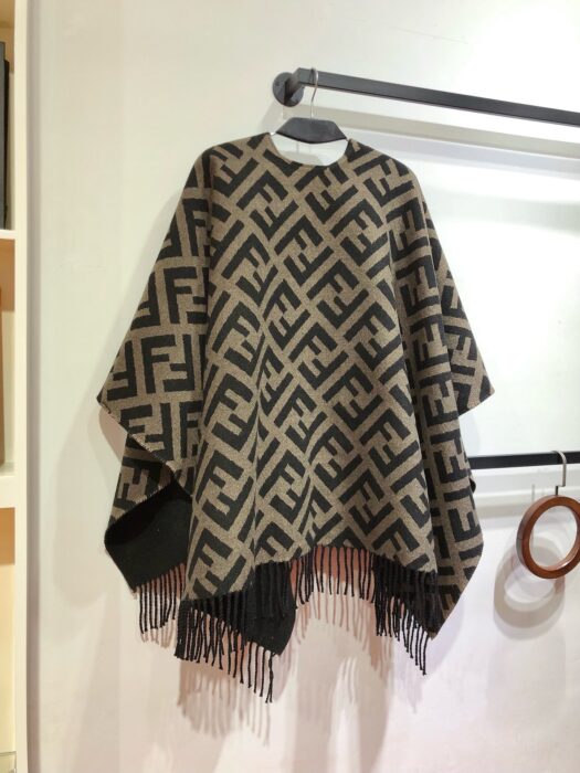 펜디 올 오버 FF로고 자카드 양면 배색 케이프 레플리카 미러급 SA급 S급 고퀄리티 최상급 하이엔드 [여성] 2