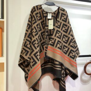 펜디 올 오버 FF로고 자카드 스트라이프 케이프 브라운 레플리카 미러급 SA급 S급 고퀄리티 최상급 하이엔드 [여성]