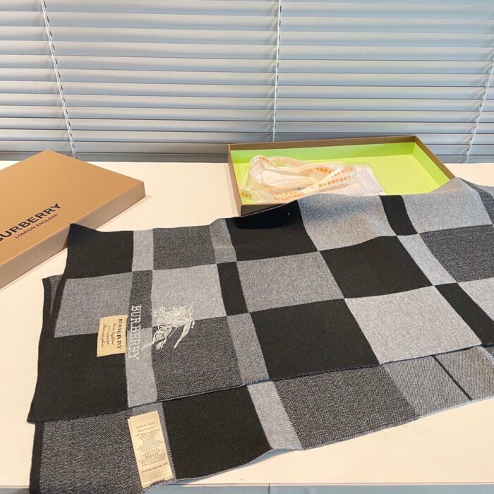 버버리 승마 배색 체크 스카프 그레이 블랙 캐시미어 레플리카 미러급 SA급 S급 고퀄리티 최상급 하이엔드 머플러 목도리 [남성여성공용] 3