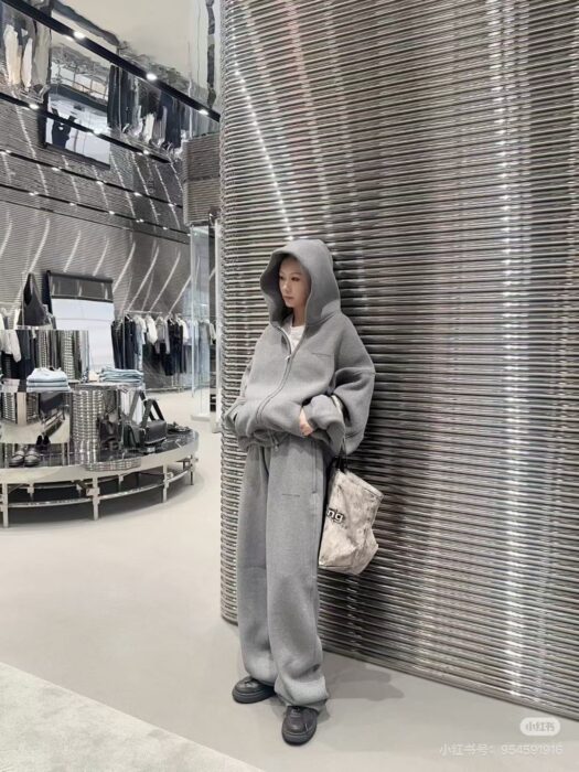 알렉산더왕 그레이 핫픽스 테리 세트 레플리카 미러급 SA급 S급 고퀄리티 하이엔드 최상급 의류 [여성] 23