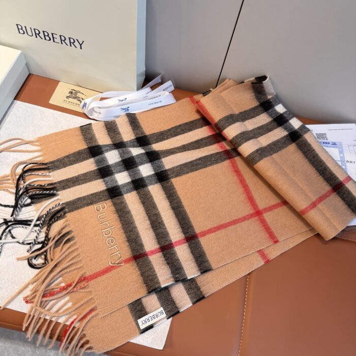 버버리 클래식 체크 캐시미어 카키 스카프 레플리카 미러급 SA급 S급 고퀄리티 최상급 하이엔드 머플러 목도리 [남성여성공용] 5