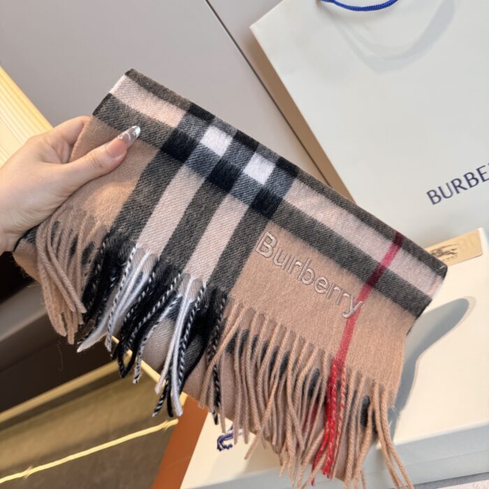 버버리 클래식 체크 캐시미어 카키 스카프 레플리카 미러급 SA급 S급 고퀄리티 최상급 하이엔드 머플러 목도리 [남성여성공용] 8