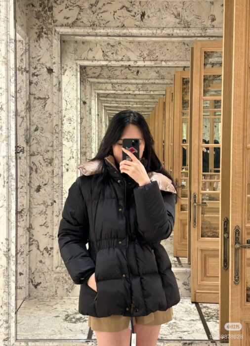 몽클레어 Agneux 스퀘어 퀼팅 후드 쇼트 다운 자켓 레플리카 미러급 SA급 S급 고퀄리티 하이엔드 최상급 의류 [여성] 8