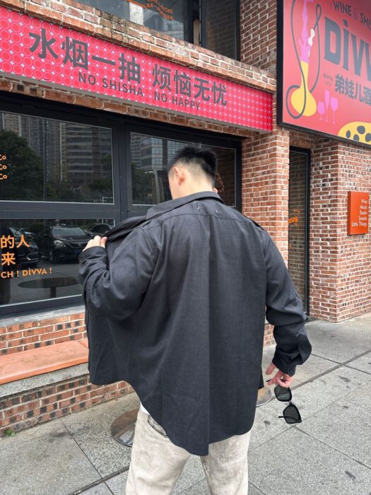 메종마르지엘라 데미지 포켓 카고 긴팔 셔츠 블랙 레플리카 미러급 SA급 S급 고퀄리티 하이엔드 최상급 의류 [남성여성공용] 2