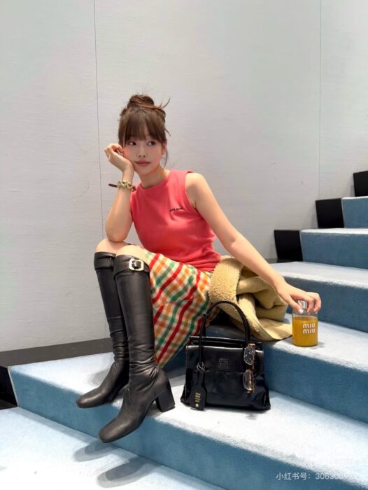 미우미우 캐시미어와 실크 크루넥 니트 탑(2color) 레플리카 미러급 SA급 S급 고퀄리티 하이엔드 최상급 의류 [여성] 21