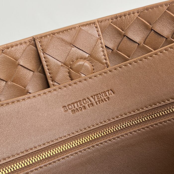 보테가베네타 라지 안디아모 743575 앰버 스웨이드 레플리카 미러급 SA급 S급 고퀄리티 최상급 하이엔드 가방 [남성여성공용] 9