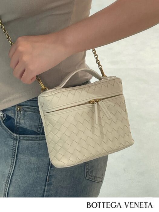 보테가베네타 스몰 소프트 베니티 아이보리 843800 레플리카 미러급 SA급 S급 고퀄리티 최상급 하이엔드 가방 [여성]