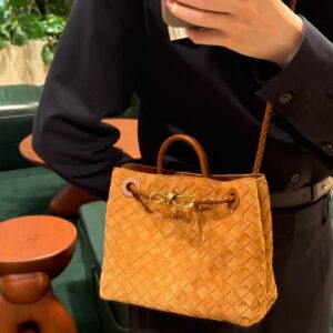 보테가베네타 스몰 안디아모 743568 앰버 스웨이드 레플리카 미러급 SA급 S급 고퀄리티 최상급 하이엔드 가방 [여성]