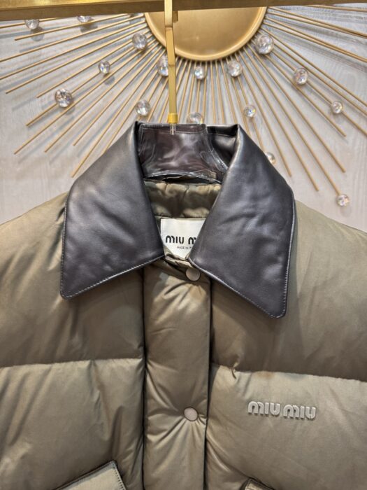 미우미우 테크니컬 퐁제 다운 베스트 레플리카 미러급 SA급 S급 고퀄리티 하이엔드 최상급 의류 [여성] 3