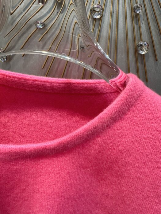 미우미우 캐시미어와 실크 크루넥 니트 탑(2color) 레플리카 미러급 SA급 S급 고퀄리티 하이엔드 최상급 의류 [여성] 16