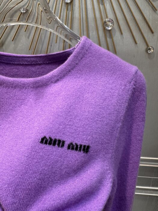 미우미우 캐시미어 실크 크루넥 스웨터 레플리카 미러급 SA급 S급 고퀄리티 하이엔드 최상급 의류 [여성] 5