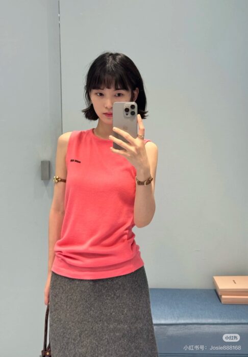 미우미우 캐시미어와 실크 크루넥 니트 탑(2color) 레플리카 미러급 SA급 S급 고퀄리티 하이엔드 최상급 의류 [여성] 22