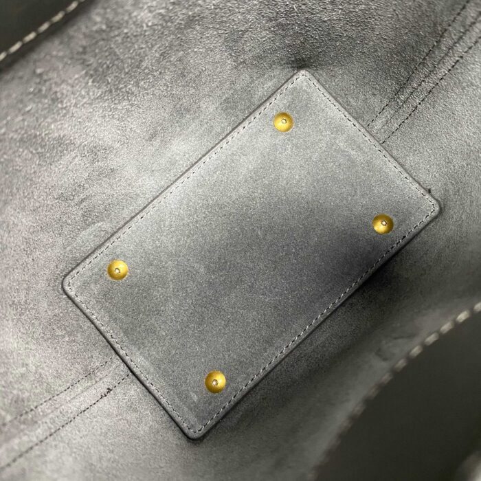 생로랑 유광 가죽 소재의 LE 37 미니백 765870 블랙 레플리카 미러급 SA급 S급 고퀄리티 최상급 하이엔드 크로스백 가방 [여성] 3