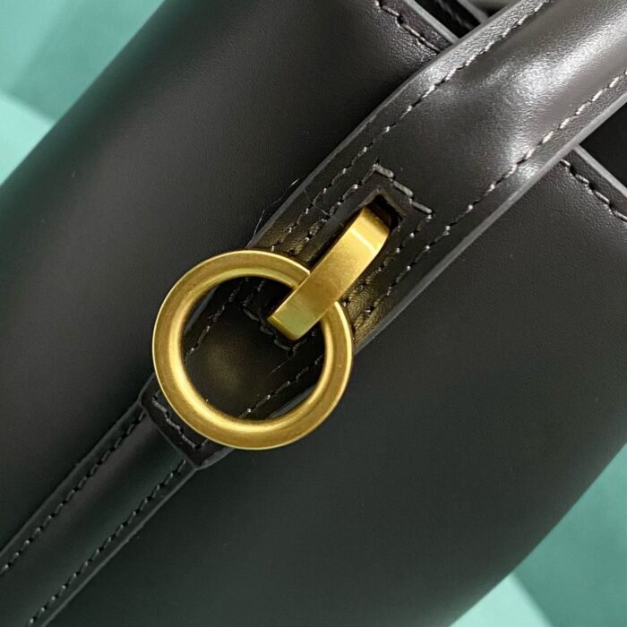 생로랑 유광 가죽 소재의 LE 37 미니백 765870 블랙 레플리카 미러급 SA급 S급 고퀄리티 최상급 하이엔드 크로스백 가방 [여성] 7