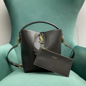 생로랑 유광 가죽 소재의 LE 37 742828 블랙 레플리카 미러급 SA급 S급 고퀄리티 최상급 하이엔드 크로스백 가방 [여성]