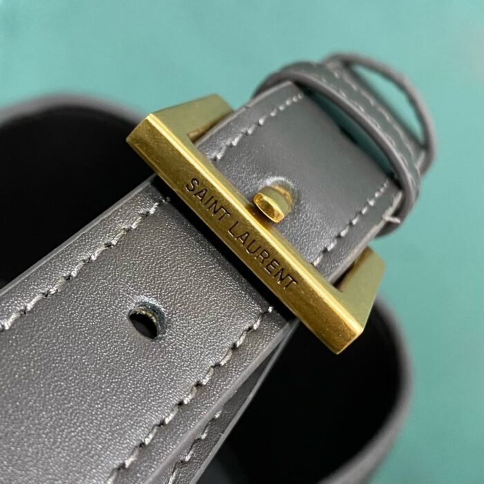 생로랑 유광 가죽 소재의 LE 37 742828 블랙 레플리카 미러급 SA급 S급 고퀄리티 최상급 하이엔드 크로스백 가방 [여성] 7