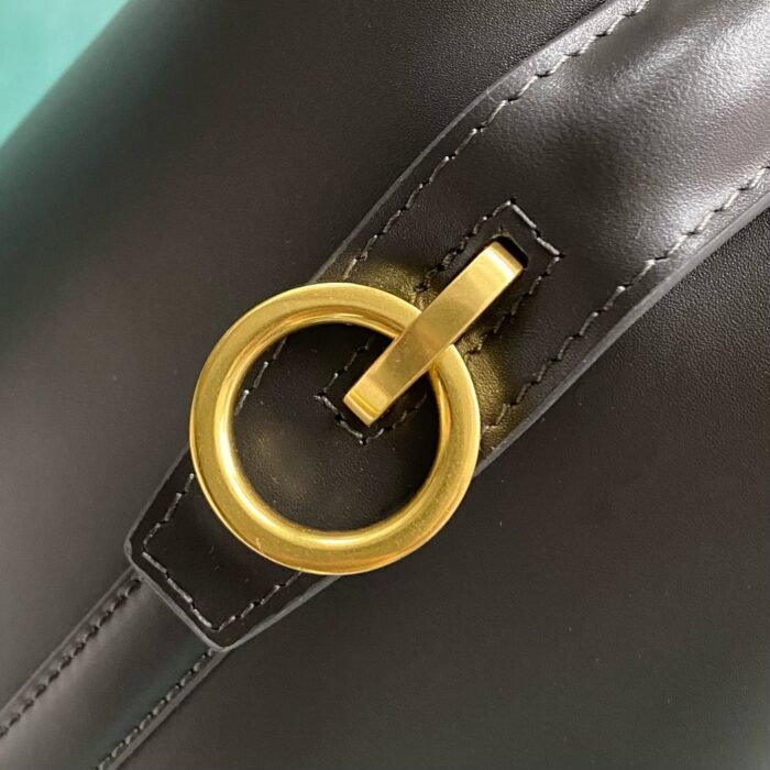 생로랑 유광 가죽 소재의 LE 37 742828 블랙 레플리카 미러급 SA급 S급 고퀄리티 최상급 하이엔드 크로스백 가방 [여성] 10