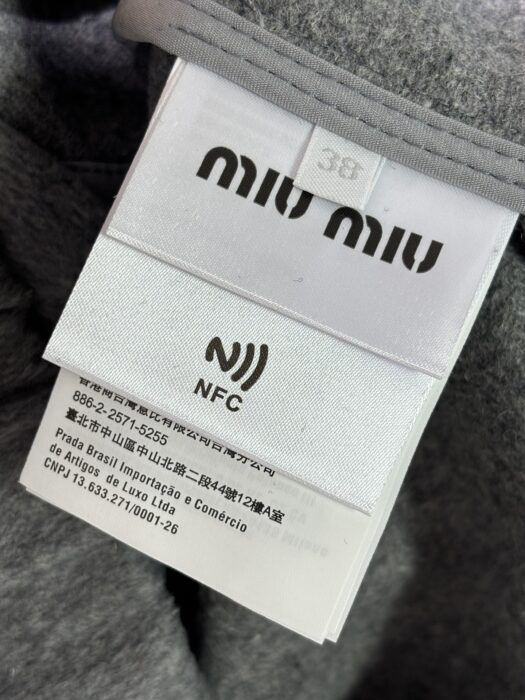 미우미우 그레이 자켓 ML1304SOOO 레플리카 미러급 SA급 S급 고퀄리티 하이엔드 최상급 의류 [남성여성공용] 18